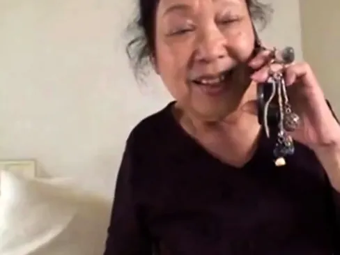 Japanese granny 75YO